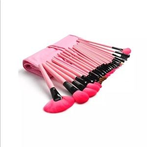 New 24pcs Makeup Brush With Case